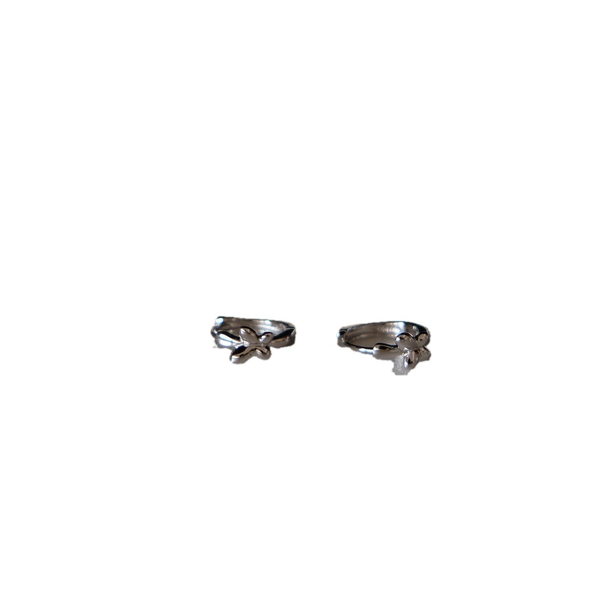Women's Niche Design Glossy Butterfly Circle Ear Clip Stud Earrings