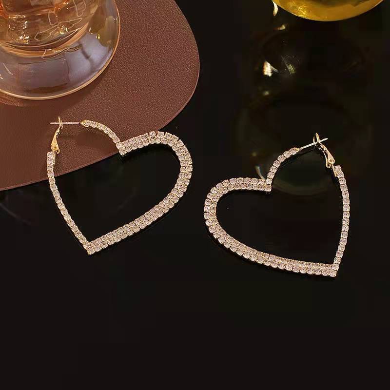 Boucles d'oreilles personnalisées Love Ear Sier Pin avec diamants complets