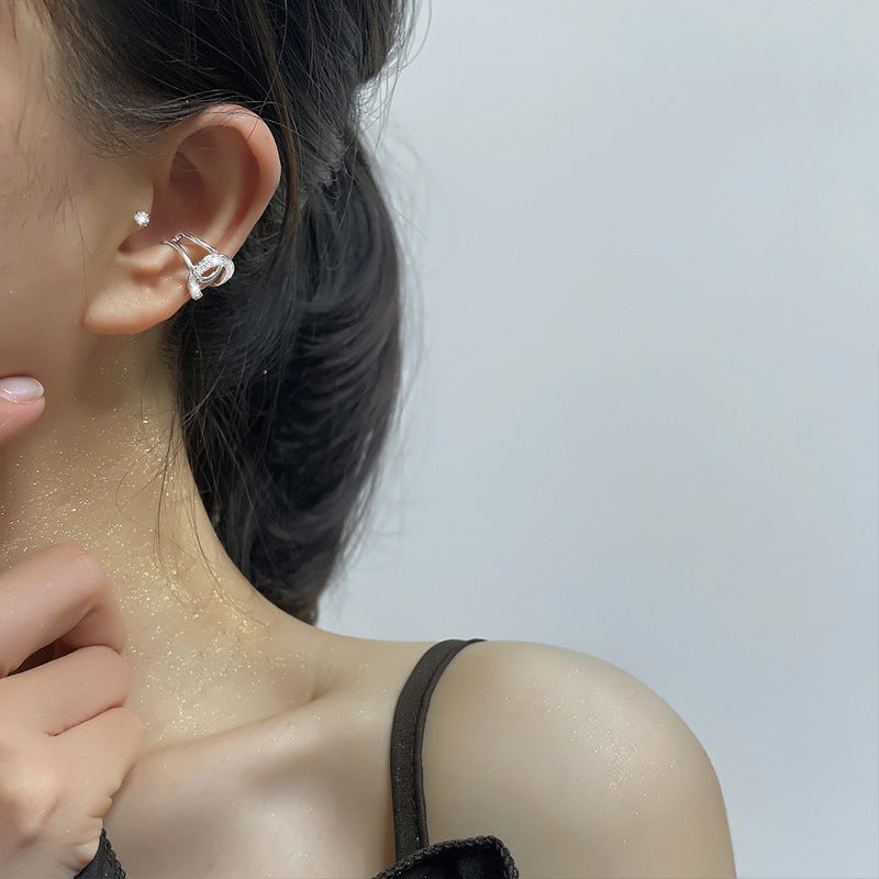 Cross Diamond Plaid French Style Temperament Classic Wave Ear Clip