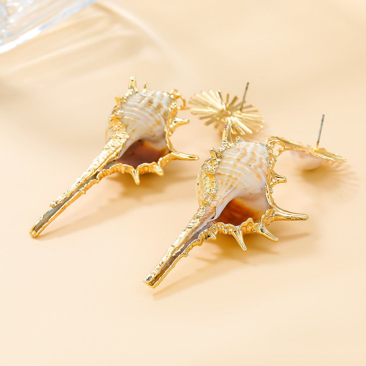 Autumn Conch Exaggerated Female Alloy Inlaid Rings