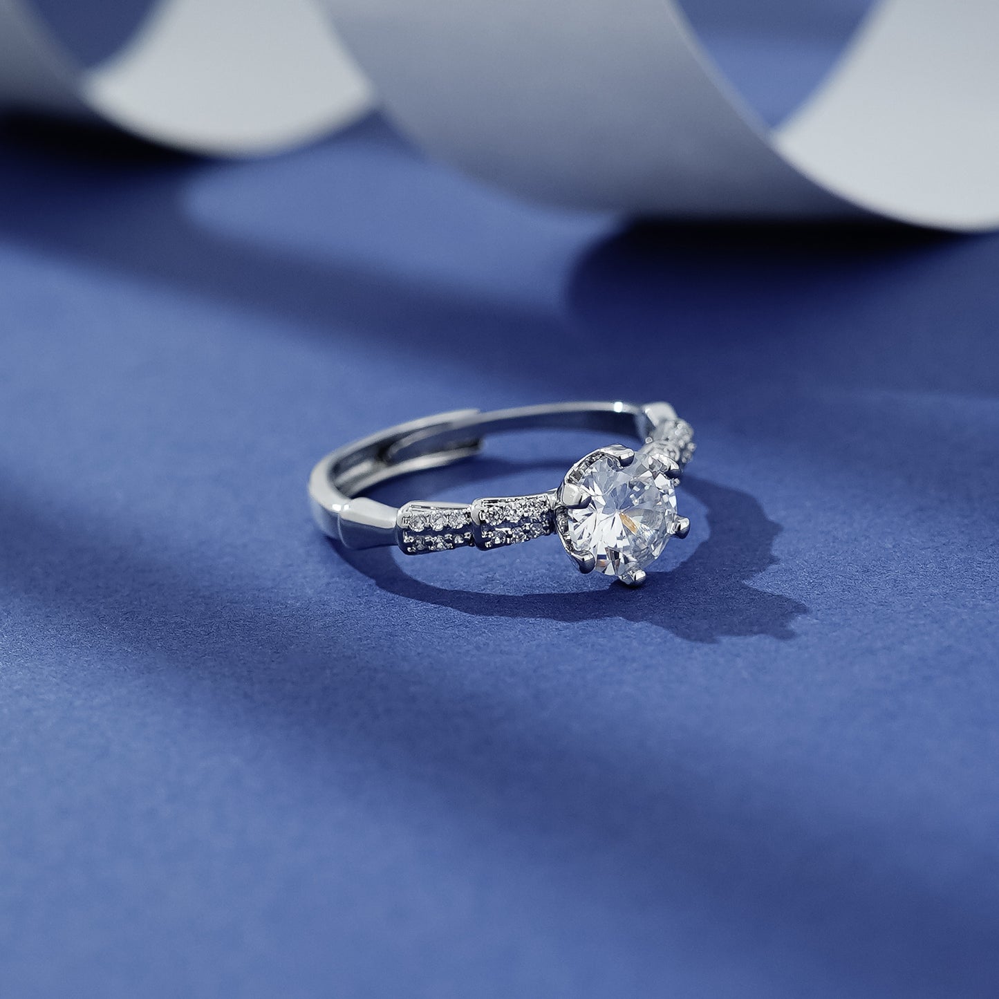 Glamorous Women's Moissanite Classic Karat Live Rings
