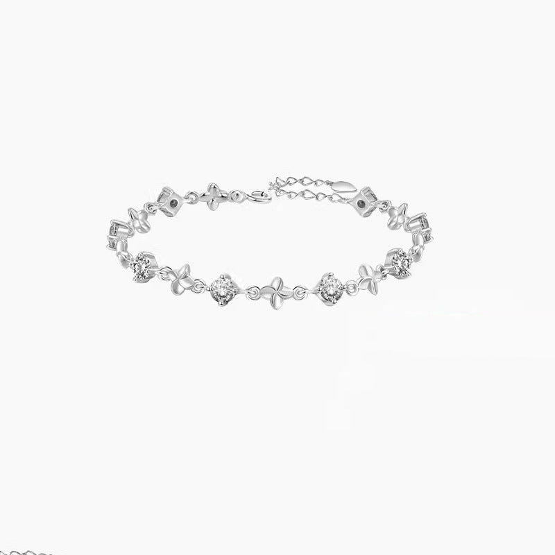 Lucky Four-leaf Clover Female Fashion Mori Style Girlfriends Flower Jewelry Accessories