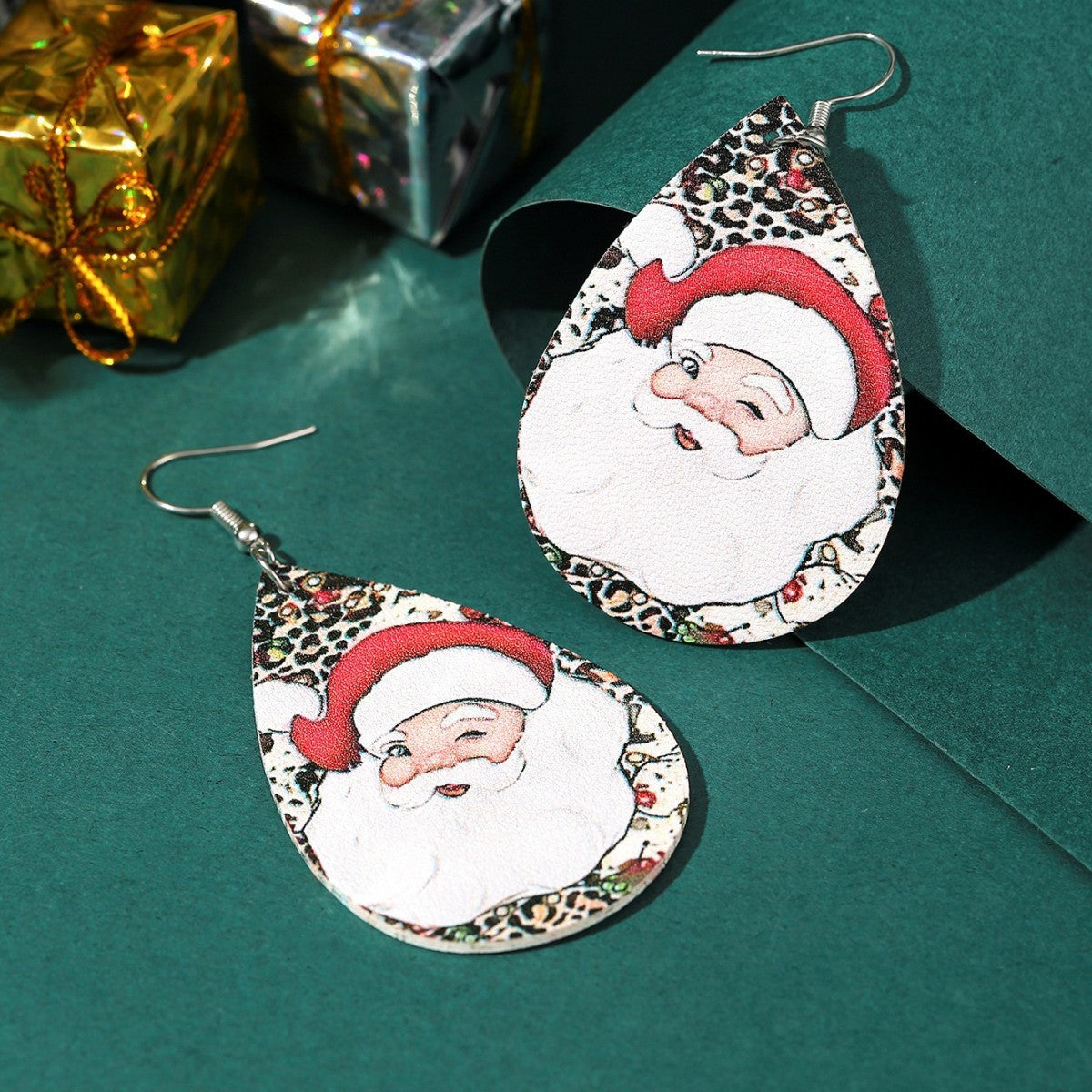 Boucles d'oreilles Père Noël en cuir imprimé recto-verso de dessin animé