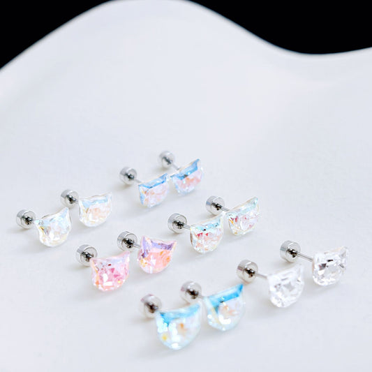 Cool Temperament Super Shiny Crystal Cat Head Titanium Steel Screw Stud Earrings