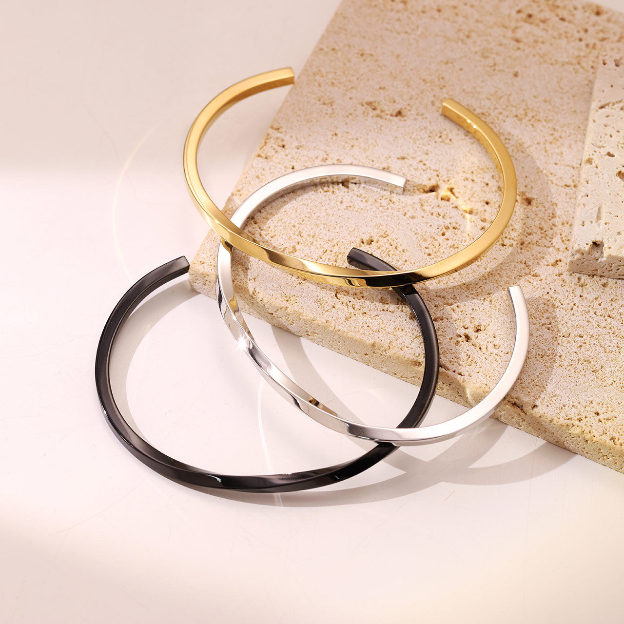 Shaped Open-end Polished Stainless Steel Personality Minimalist Elegant Design Advanced Bracelet
