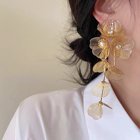 Women's Gold Flower High-grade Long Metal Tassel Earrings