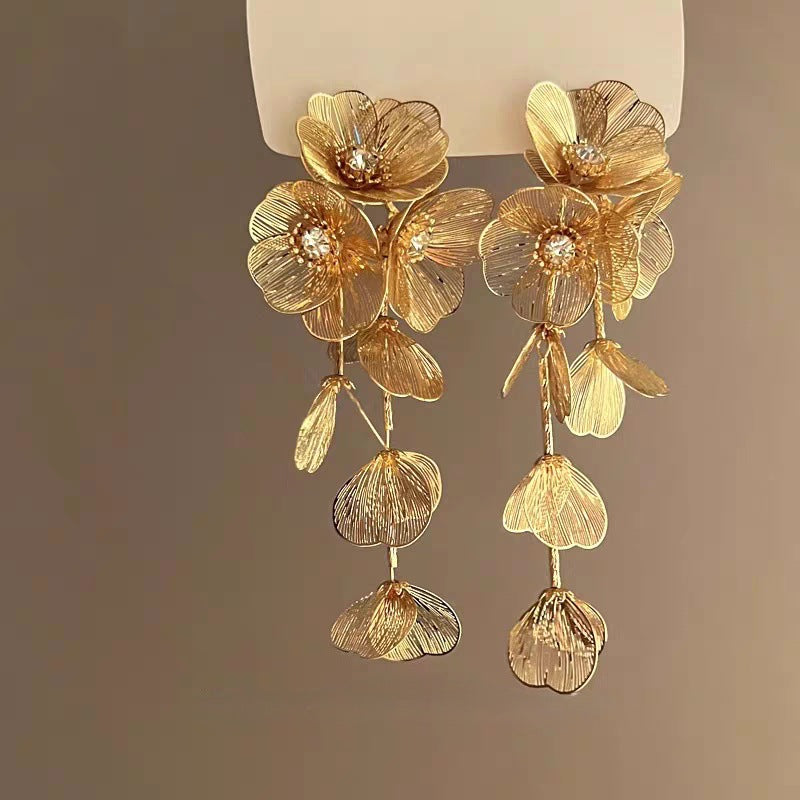 Women's Gold Flower High-grade Long Metal Tassel Earrings