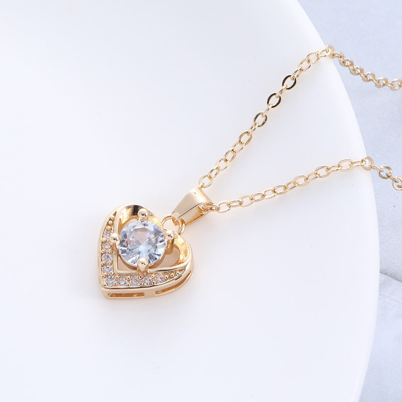 Copper Material Slightly Inlaid Zircon Gold Plated Peach Heart Foreign Necklaces