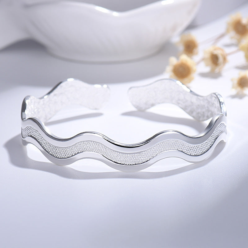 Women's Chic Unique Double-line Interwoven Water Ripple Bracelet
