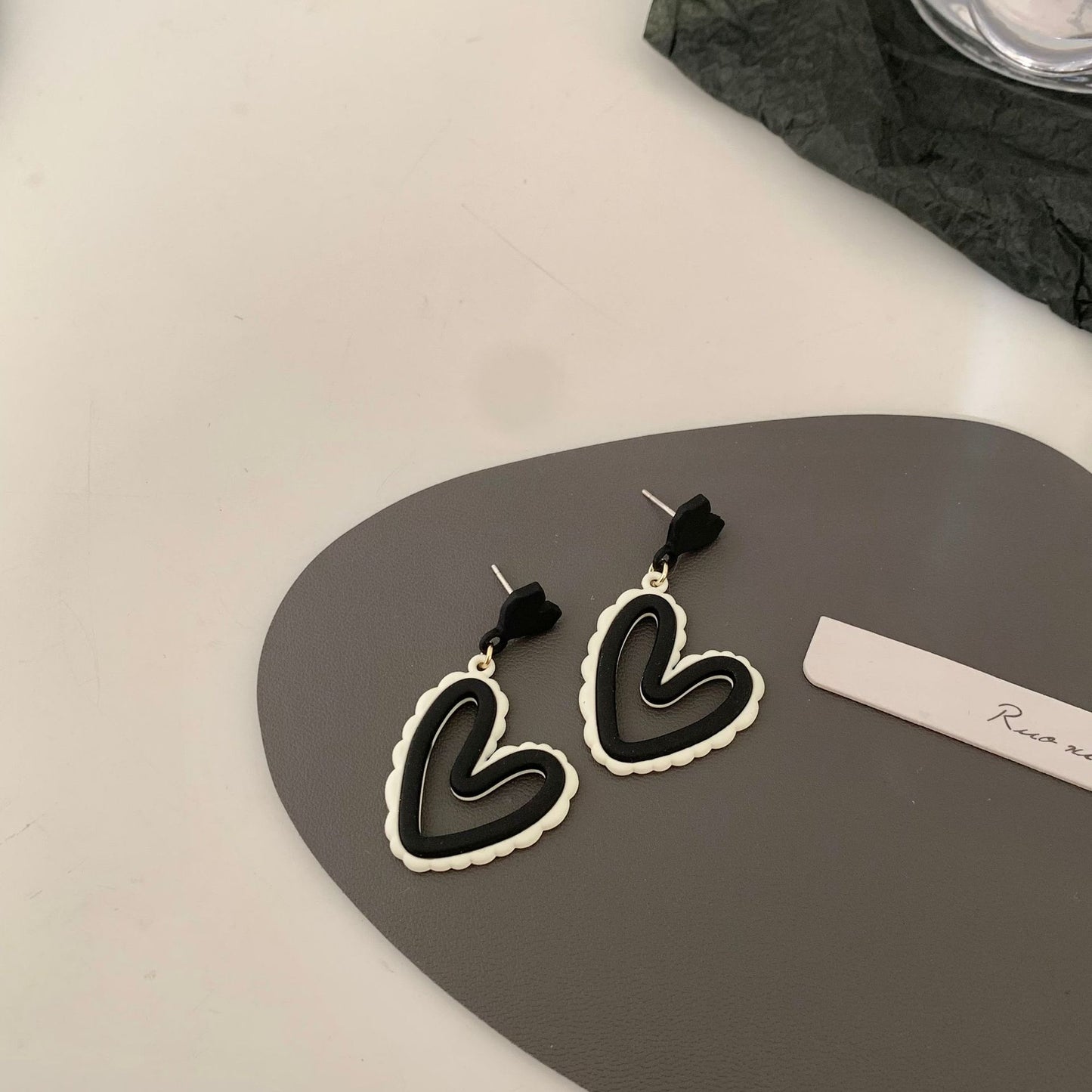 Autumn Love Black And White Color Earrings