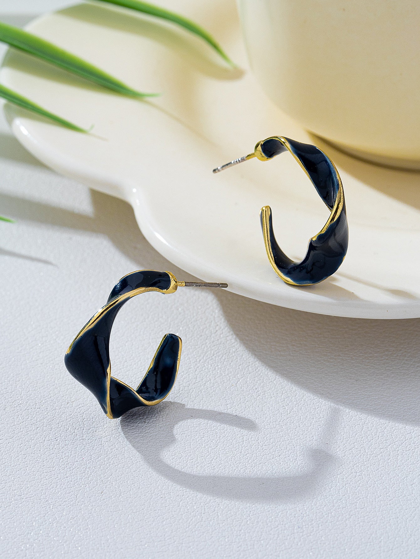 French Style Dripping Small Personalized Twisted Geometric Rings