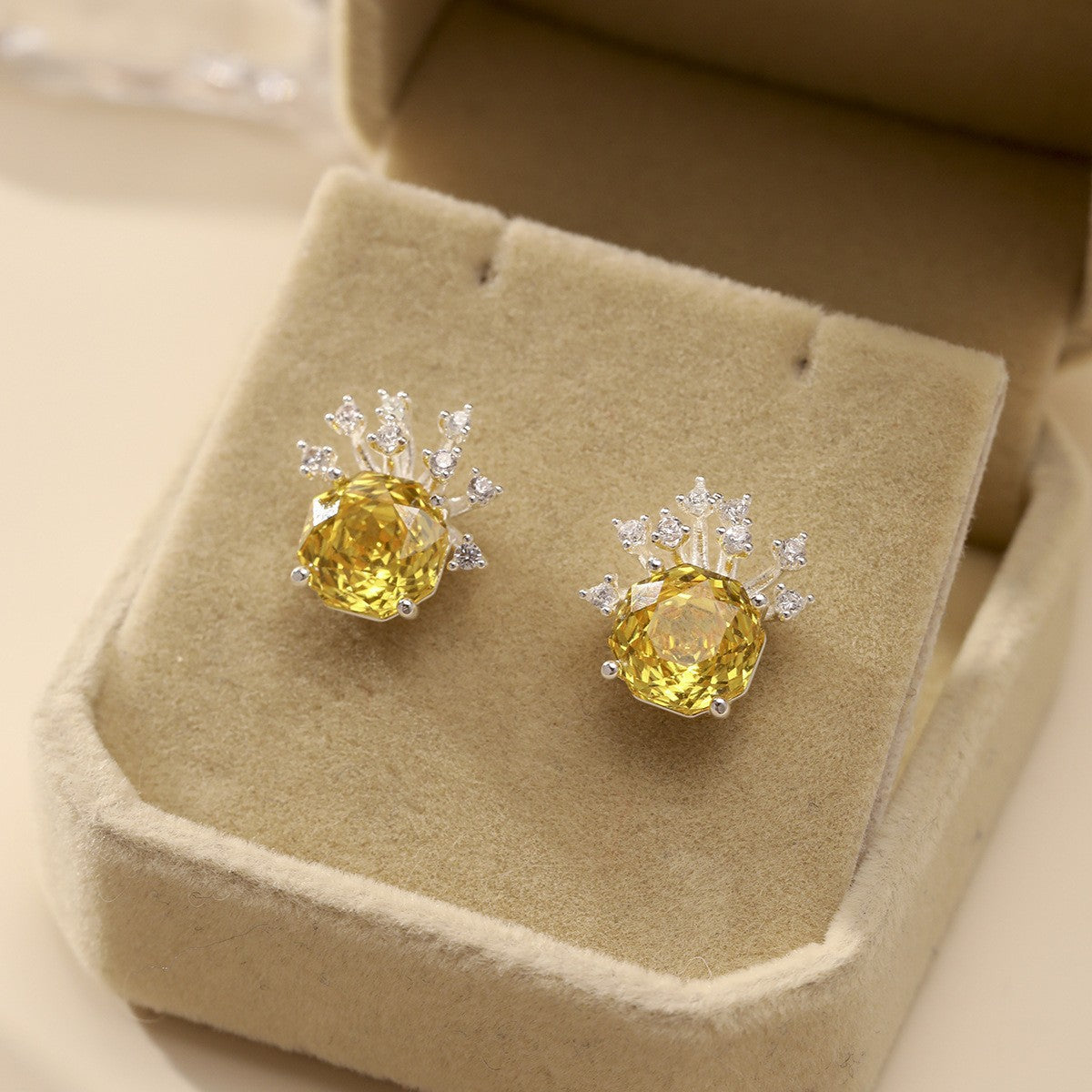 Pearl Colorful Zircon Female Fresh Temperament Stud Earrings