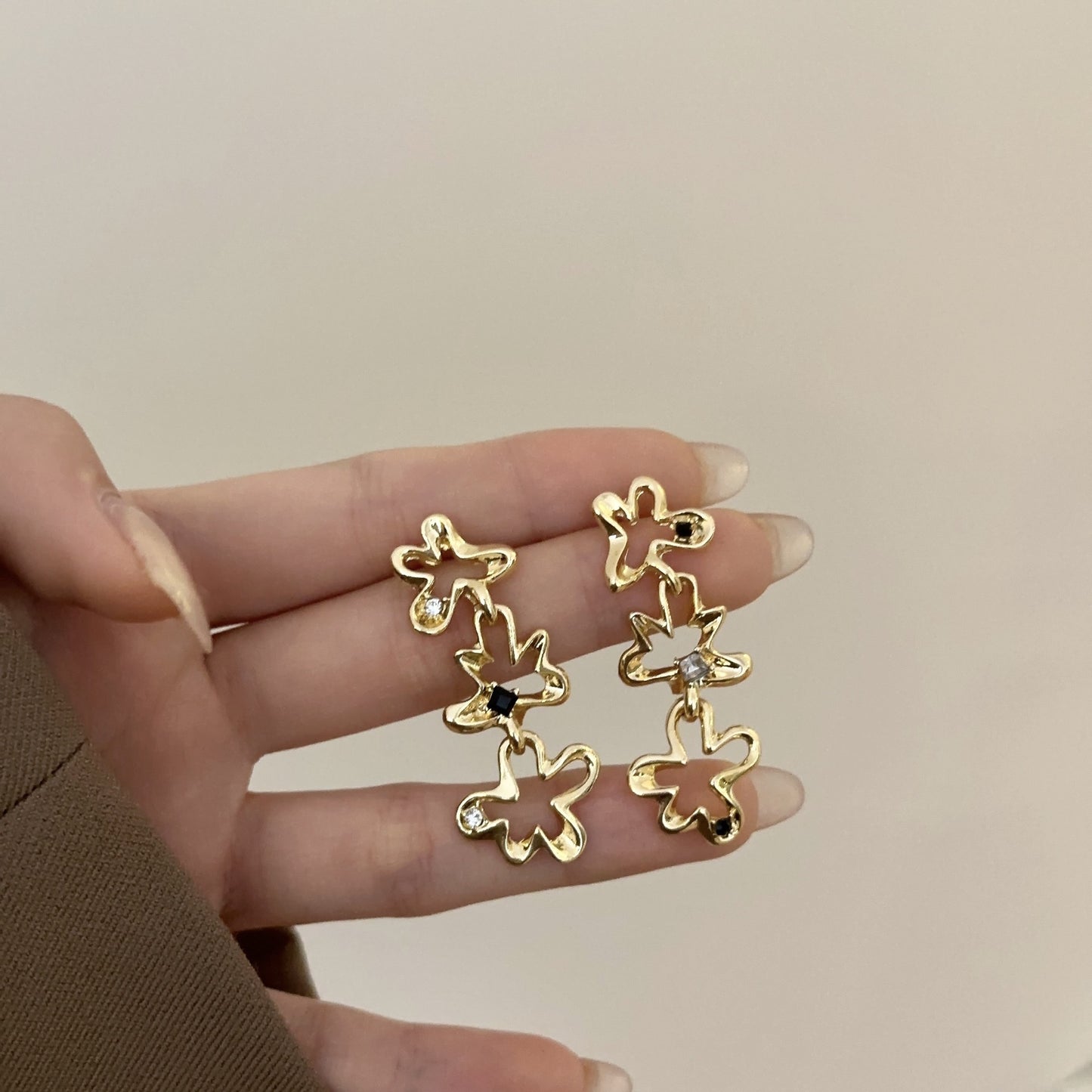 Women's Needle Mild Luxury Retro Flower Fashion Design Rings