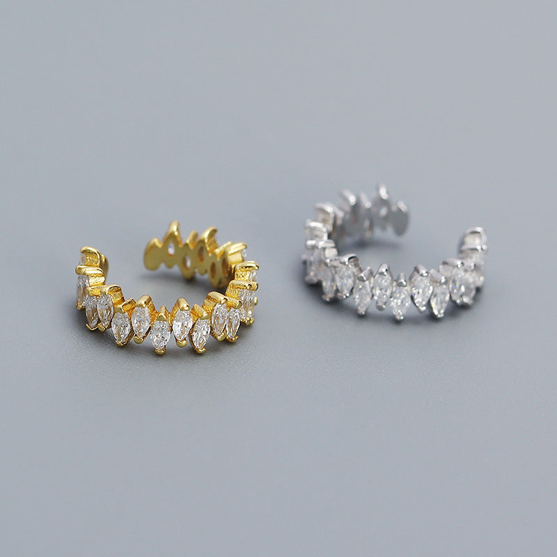 Light Luxury Sier Horse Eyes Zircon High Sense Ear Clip