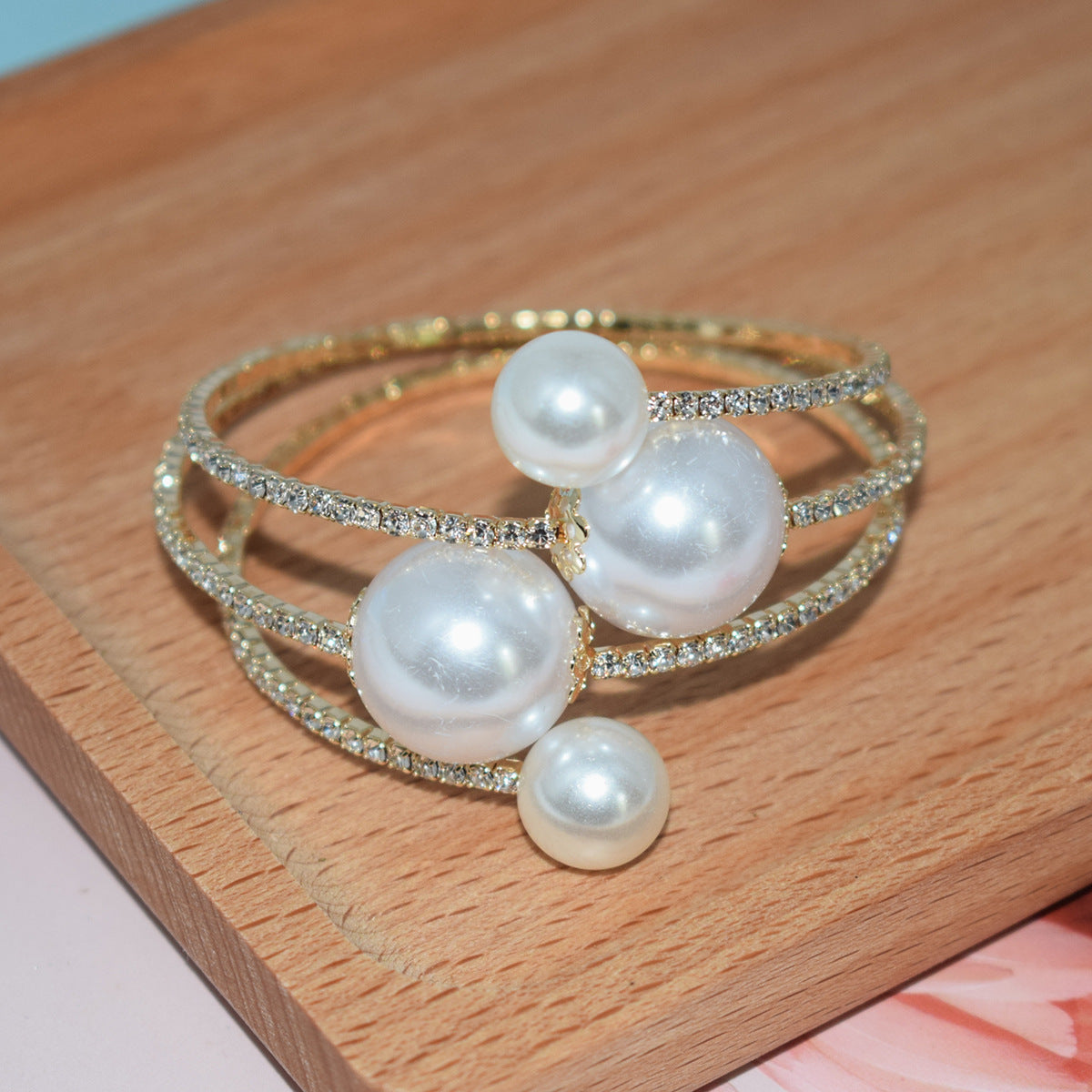 Fashion Bridal Elegant Shiny Rhinestone Pearl Single Row Hand Bracelet
