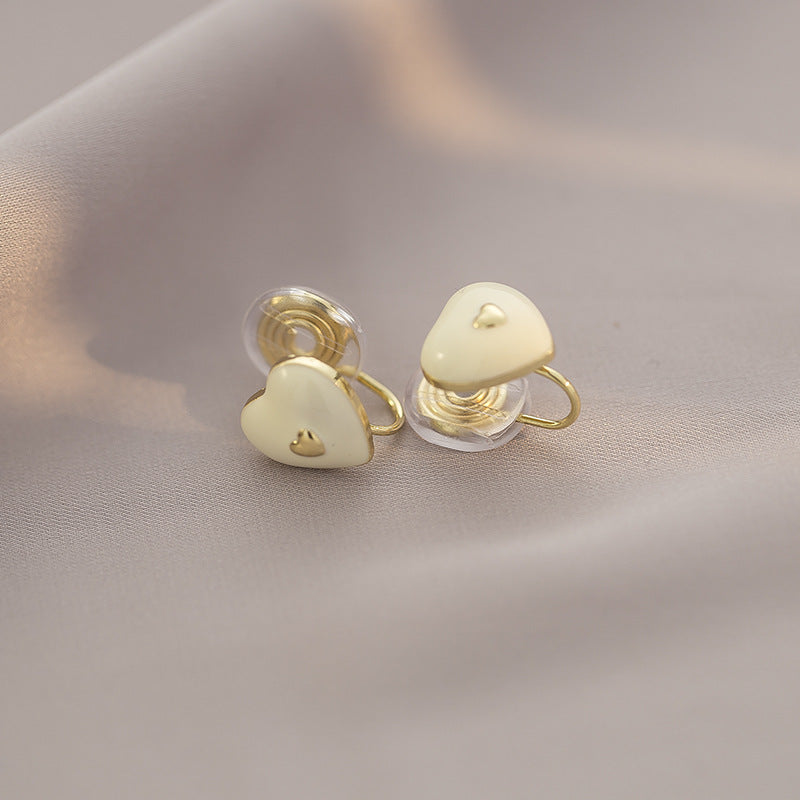 Women's Design Sense Niche Temperament Light Extravagant Love Heart Small Exquisite Ear Clip