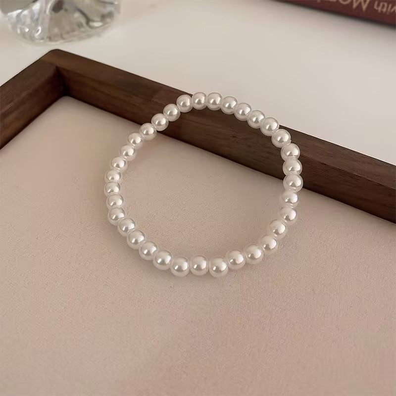 Retro Simple Pearl Stretch Entry Lux Bracelet