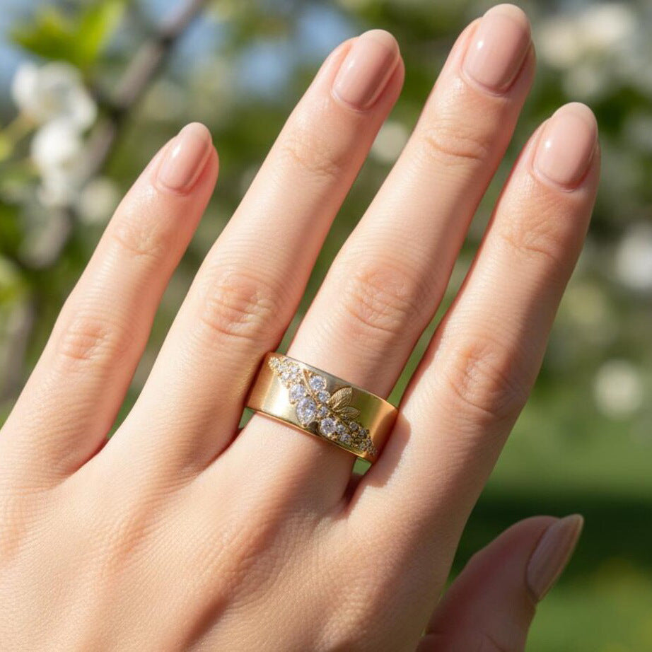 Women's Leaf Horse Eye Zircon Fashion Wild Ring
