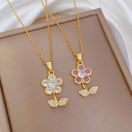 Women's Petal Flower Titanium Steel Light Luxury Temperament Fashion Gorgeous Full Necklaces