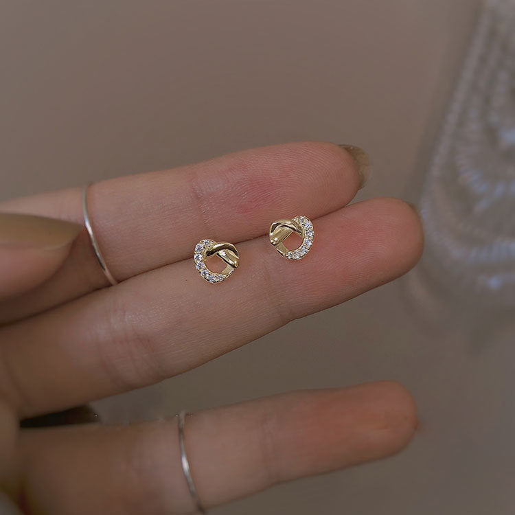 Sier Heart-shaped Diamond Simple Loving Heart Earrings