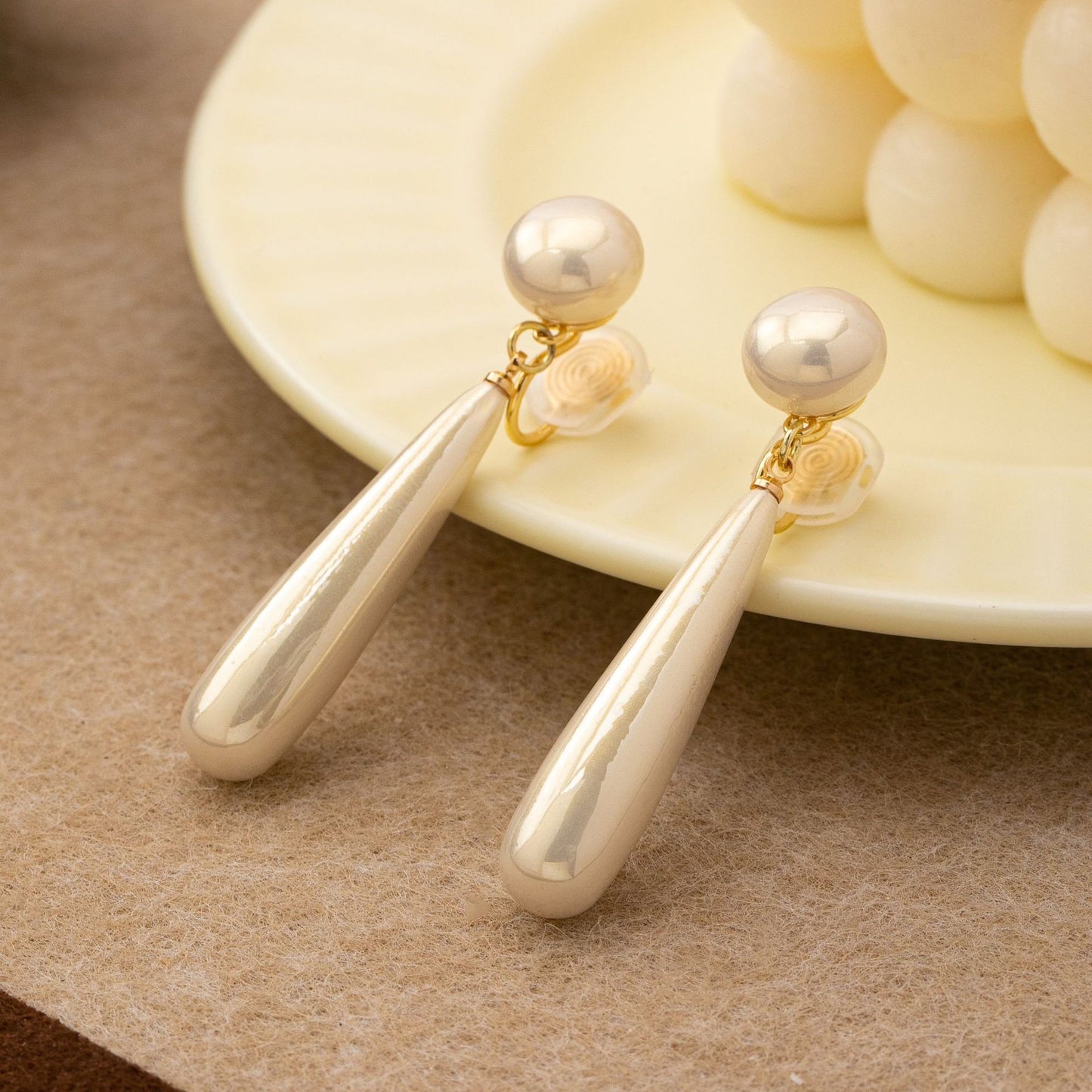 Women's Style Retro High-grade Water Drop For Affordable Luxury Pendants