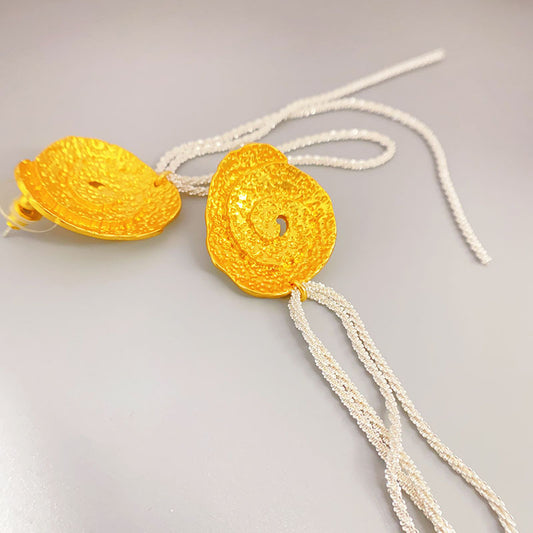Women's Retro Fashionable Golden Light Luxury Sier Tassel Contrast Color High-grade Rings