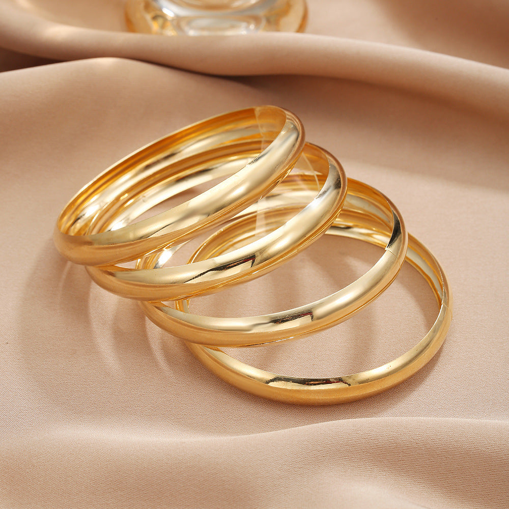 Light Luxury Gold Pigment Twin Female Advanced Sensitive Bracelet