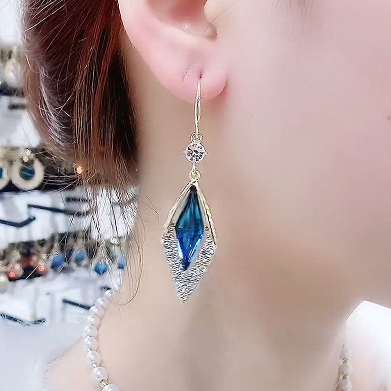 Women's Crystal Ear Clip Diamond-shaped Elegant High-grade For Affordable Rings