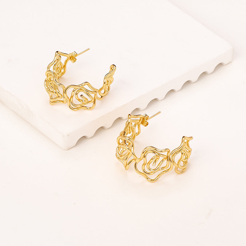 Women's Hollow Flower Shaped Ear Color Retention Earrings