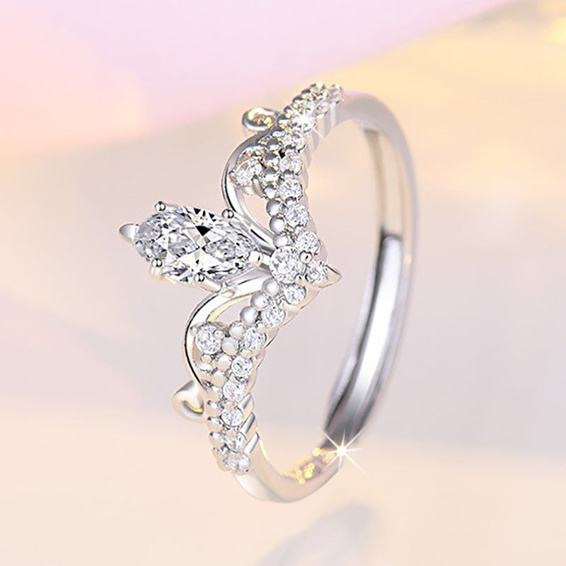 Fashion Temperamental Cold Style Crown Female Rings