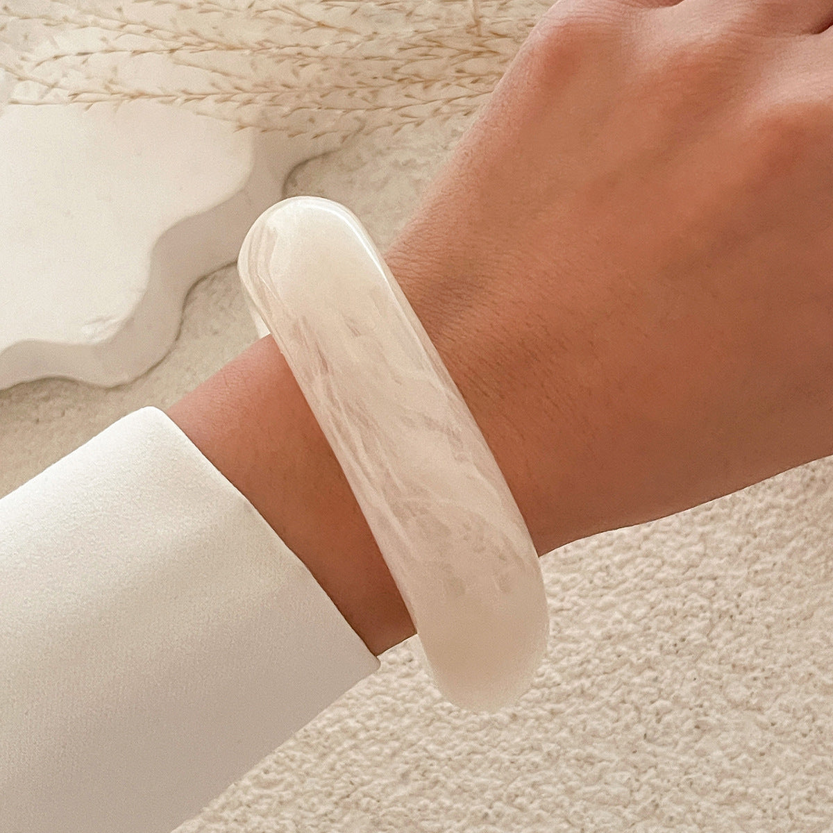 Irregular Translucent Female Personality Acrylic Color Bracelet