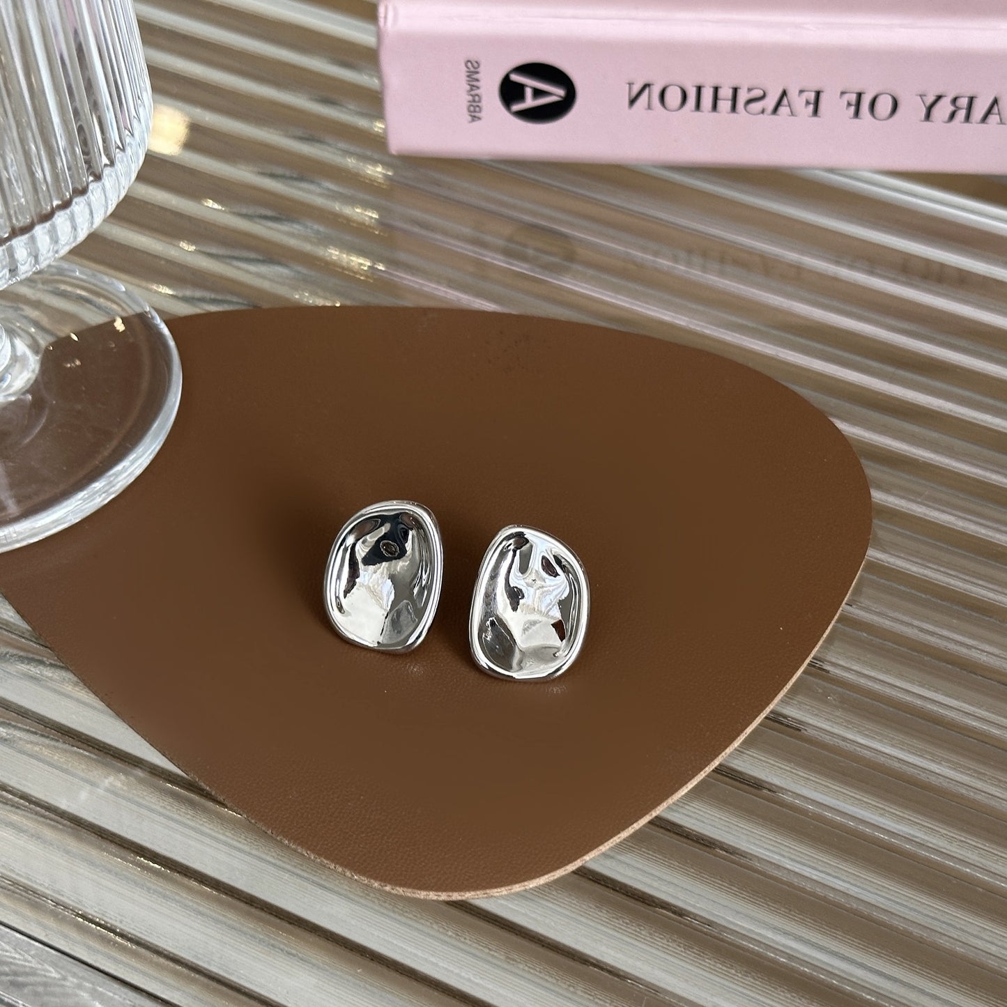 Boucles d'oreilles simples à géométrie métallique irrégulière, aiguille Sier pour femmes