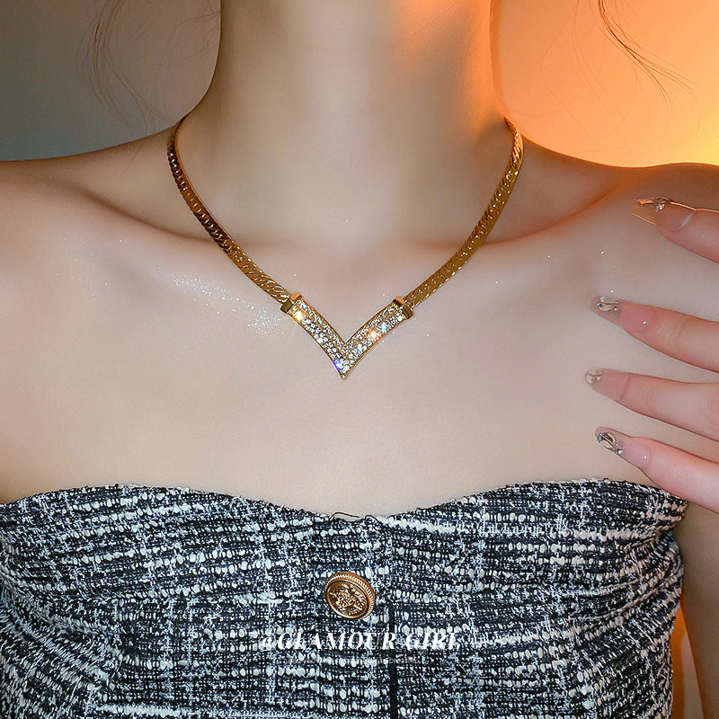 Diamond V-shaped Niche High-grade Light Luxury Clavicle Necklaces