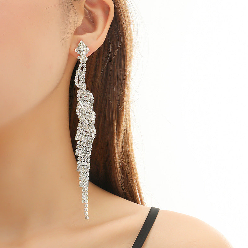 Style Beautiful Classical Rhinestone Tassel Nightclub Dress Earrings