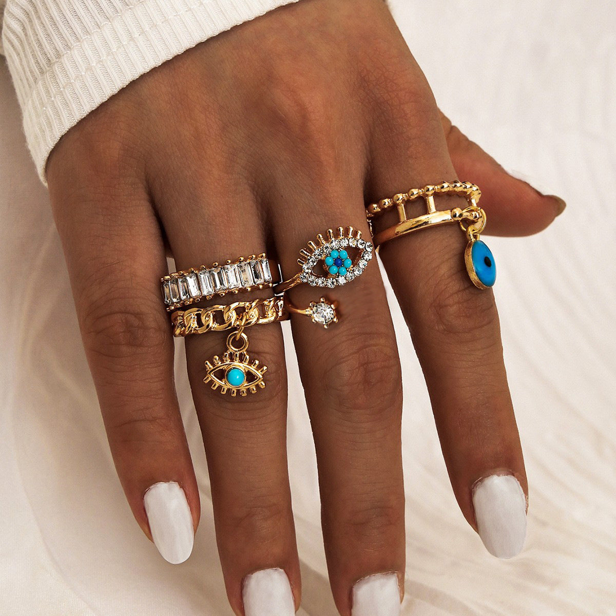 Clearance Vintage Creative Heart Hollow Butterfly Rings