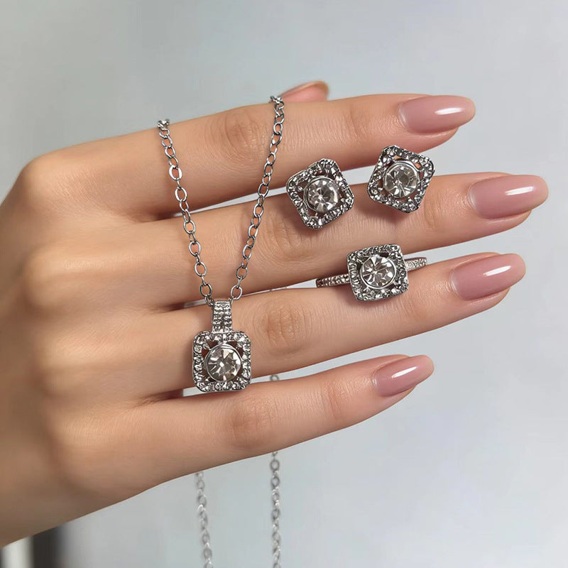 Women's Light Luxury Minority Birthday Gift High Jewelry Set