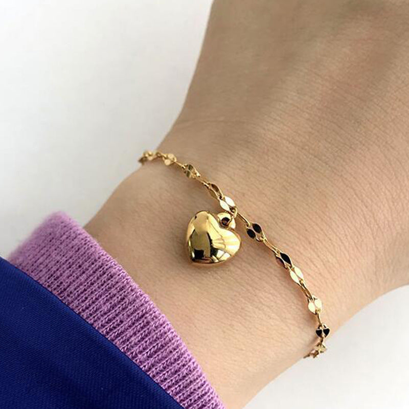 Damen-Armbänder mit Liebesanhänger im Vintage-Stil und kleinen, frischen Armbändern