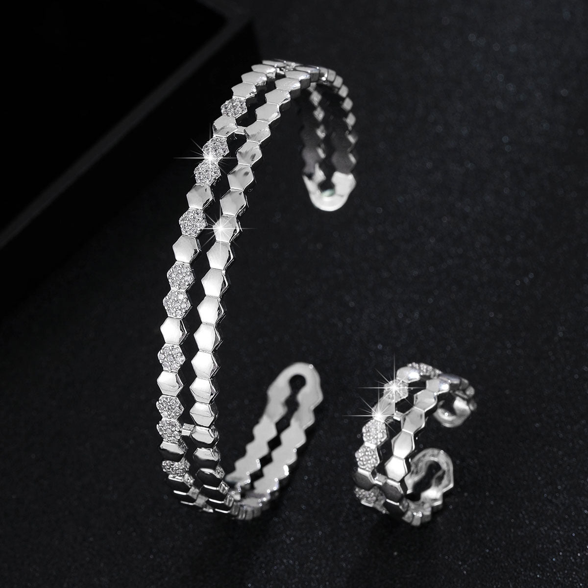 Women's Hexagonal Design Light Luxury Hollow Micro Rings