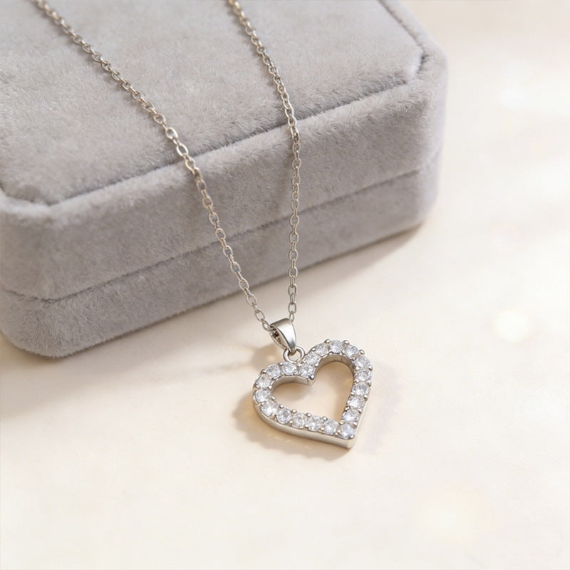 Fashion Female Design Light Luxury Minority Clavicle Chain Pendants