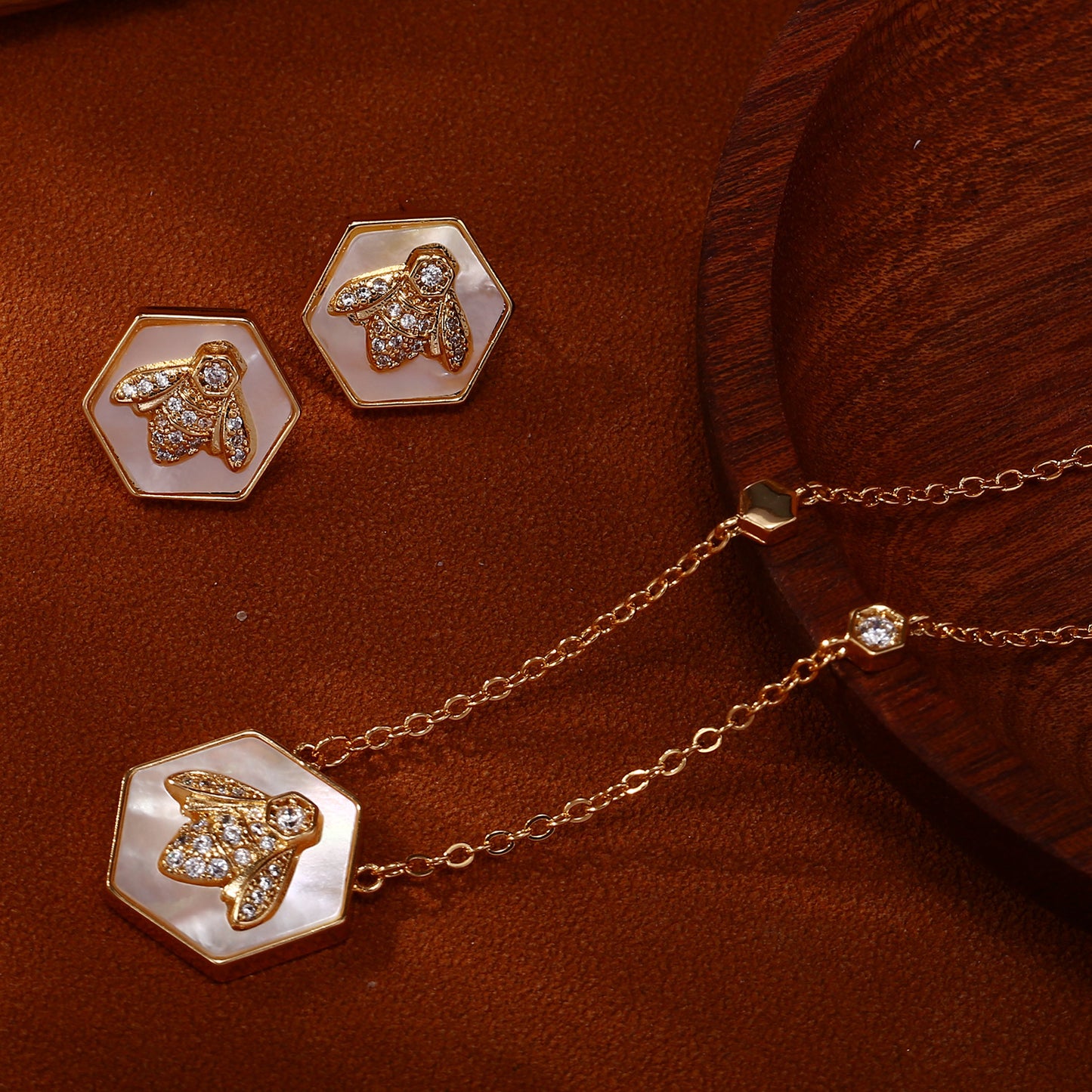 Copper Plated Gold Combination Fashion Versatile Jewelry Set
