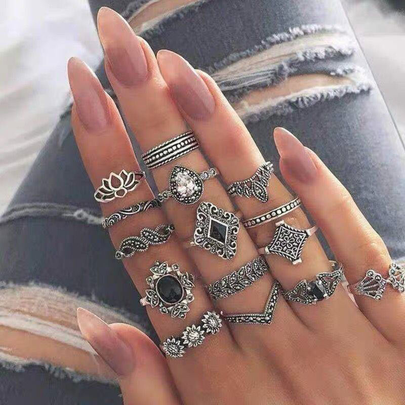 Clearance Vintage Creative Heart Hollow Butterfly Rings