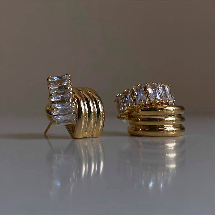 Women's Refined Zircon Metal Staggered For Simple Earrings