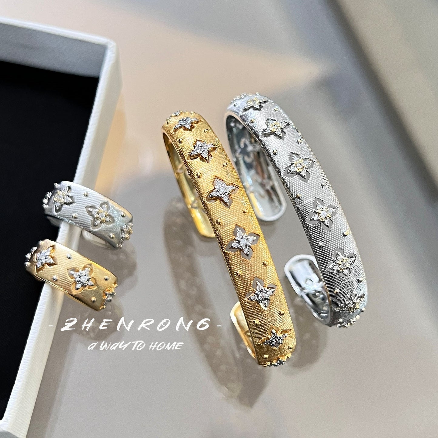 Women's Brushed Palace Style Gold Craft Cloth Real Rings