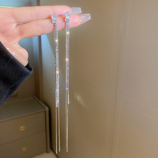 Needle Super Flash Zircon Rhinestone French Entry Lux Elegant Long Rings