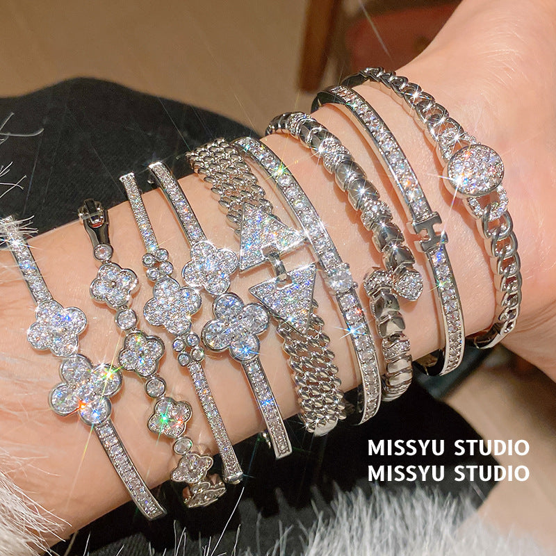 Electroplated Zircon Triangle Stylish Simple Versatile Light Luxury Bracelet