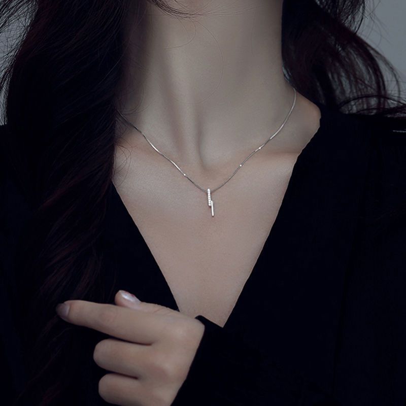 Geometric Female Light Luxury Minority Design Necklaces