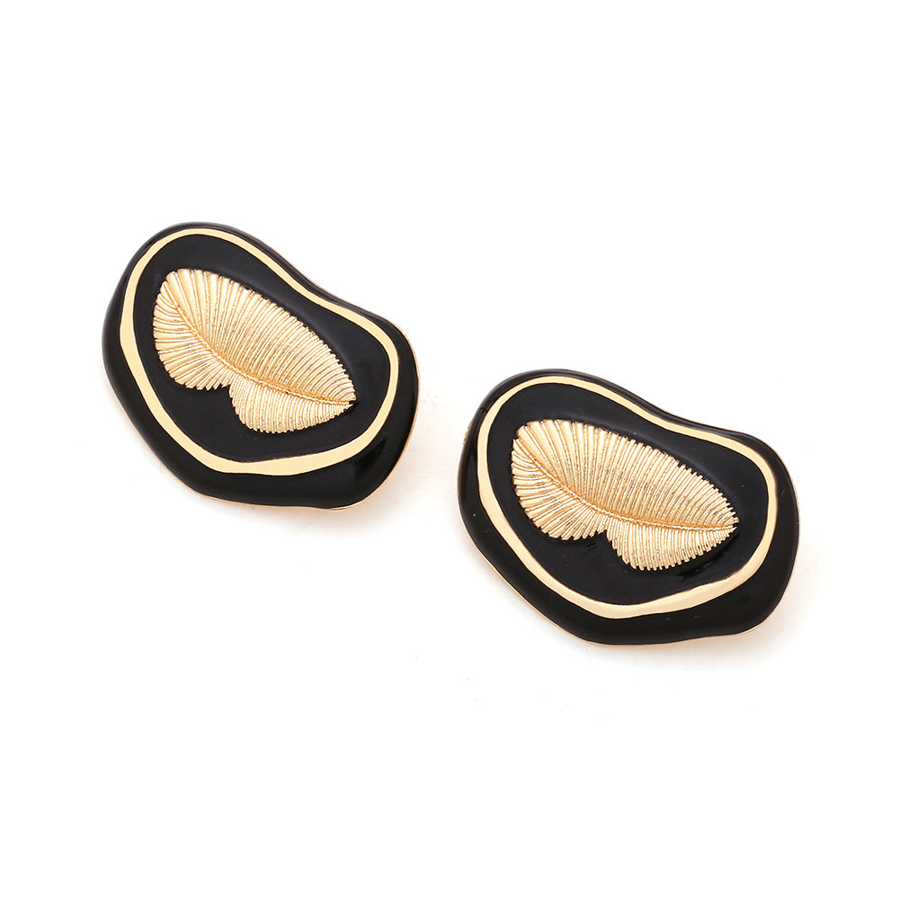 Women's Sexy Dripping Oil Lip Simple Alloy Enamel Paint Rings