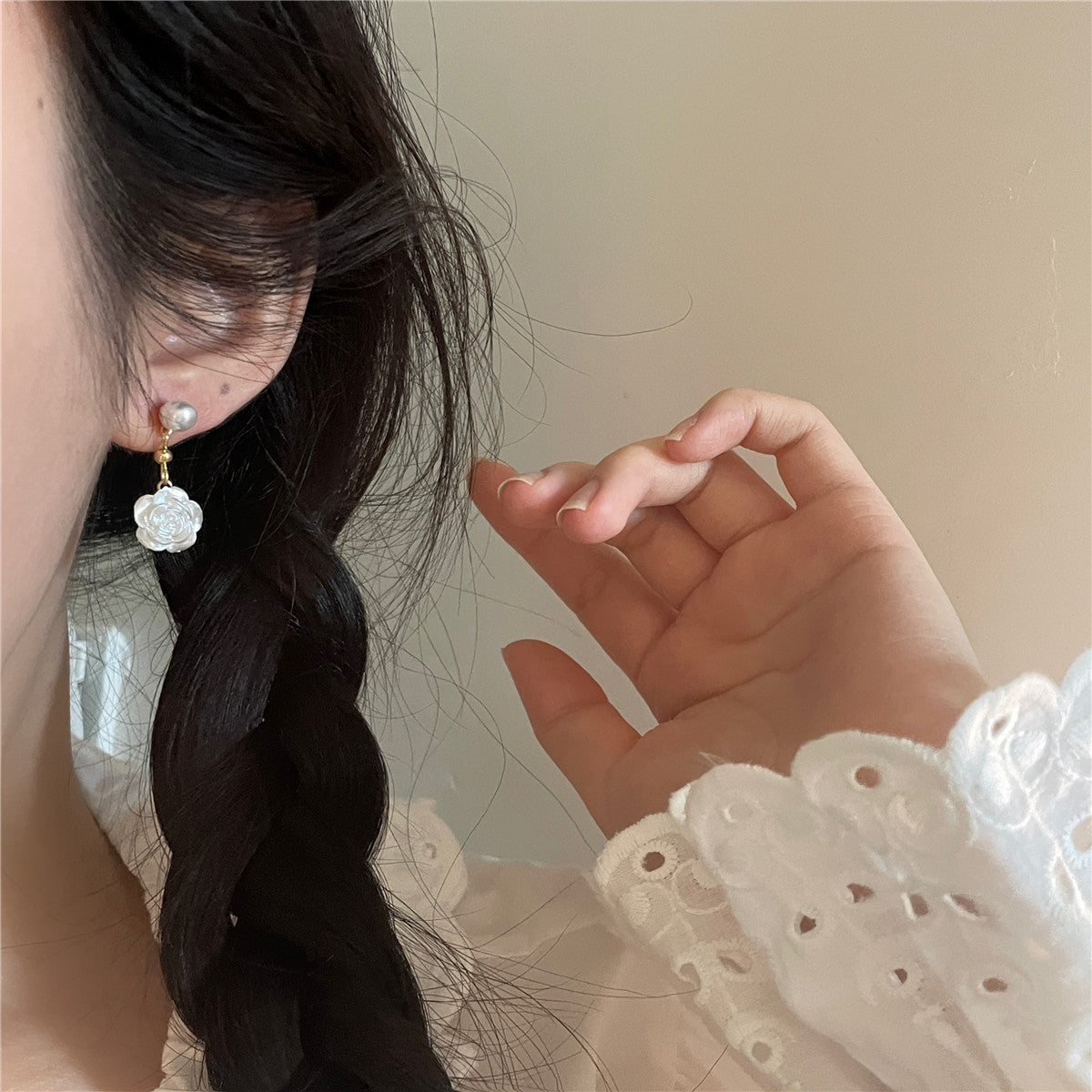 Women's Fresh Pure Desire Butterfly High-grade Niche Ear Clip