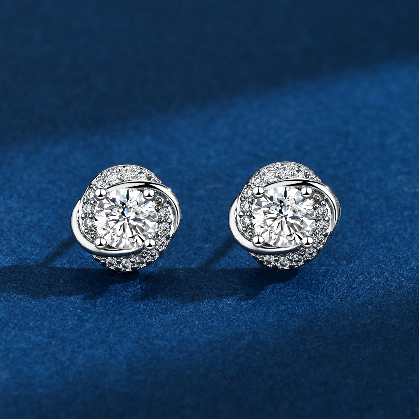 Women's Four Leaf Clover Ear Full Diamond Series Earrings
