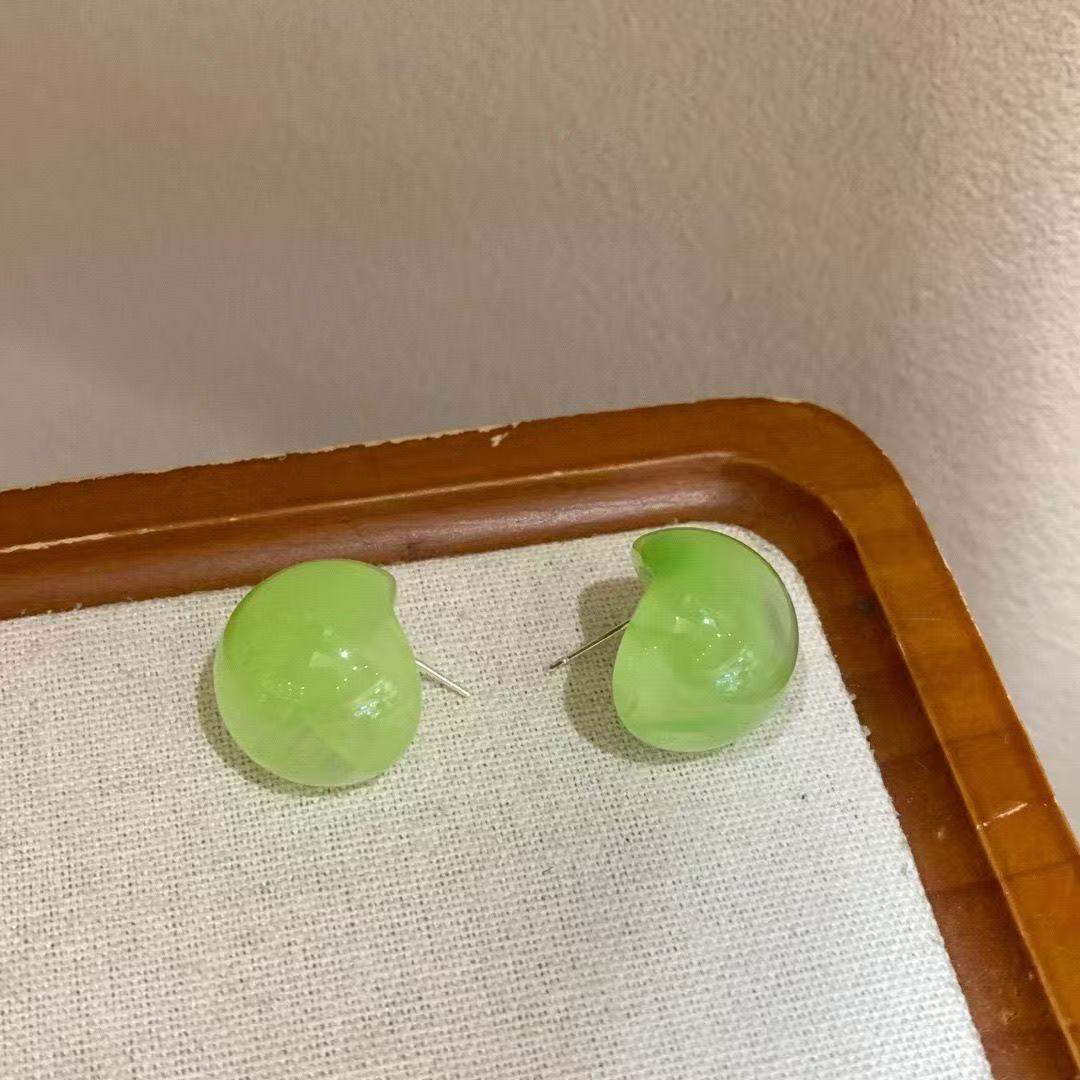 Color Resin Blooming Semicircle Female Fresh Sweet Stud Earrings